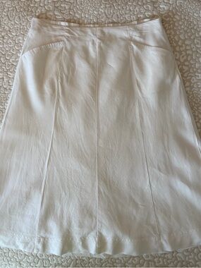 J Jill Linen Women’s White A-Line Skirt with Panel Detailing. Size-M/L. 18”